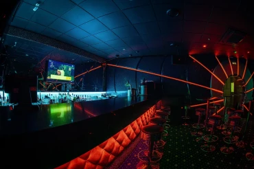 Интерьер стриптиз клуба