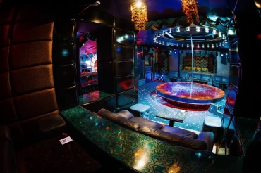 Интерьер стриптиз клуба